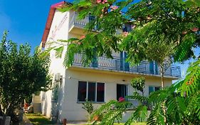 Vila Alexia